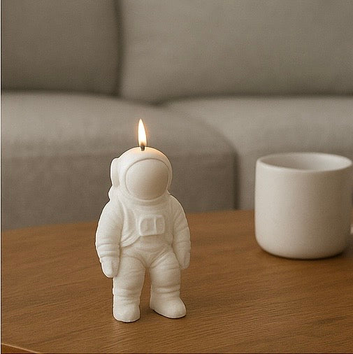 Vela Decorativa Astronauta | Diseño Premium | Decoración Moderna